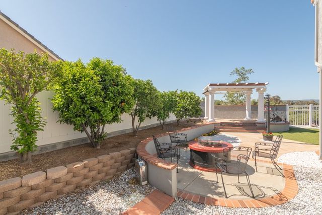 41045 Willowbend, Murrieta, CA 92563