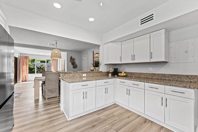 233 LAKE Terrace, Delray Beach, FL 33444