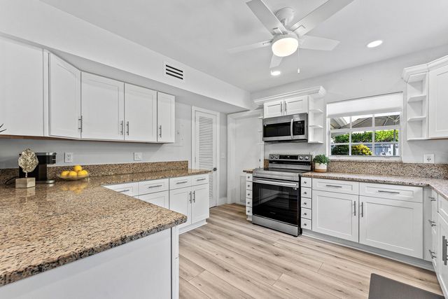 233 LAKE Terrace, Delray Beach, FL 33444