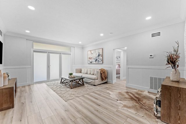 233 LAKE Terrace, Delray Beach, FL 33444
