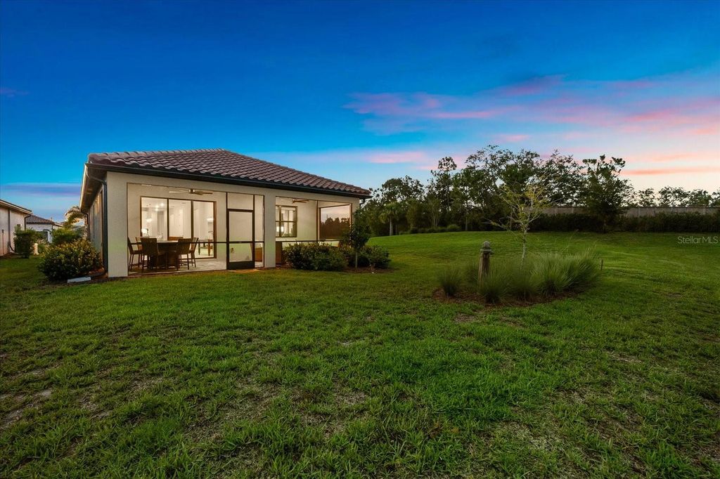 Image 11 of property listing at 6791 ALSTEAD CIRCLE, Lakewood Ranch, FL 34202