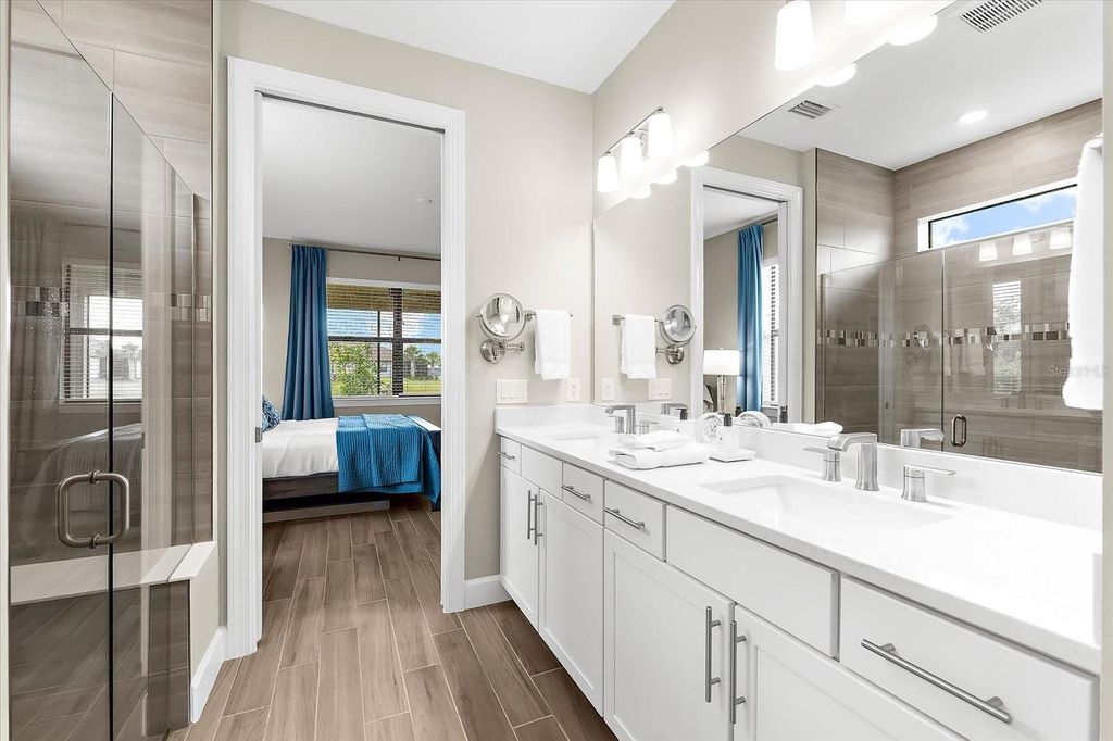 Image 6 of property listing at 6791 ALSTEAD CIRCLE, Lakewood Ranch, FL 34202