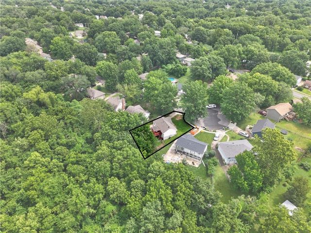 7114 NW Rhode Avenue, Kansas City, MO 64152