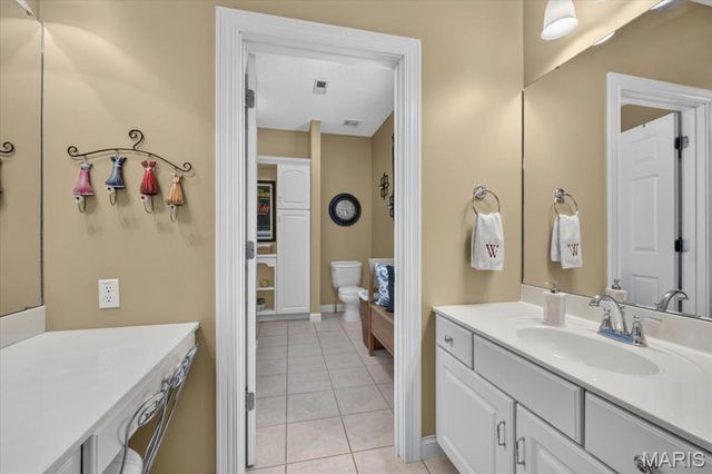 804 Saint Nicholas Drive, O'fallon, IL 62269