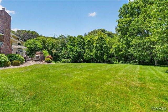 804 Saint Nicholas Drive, O'fallon, IL 62269