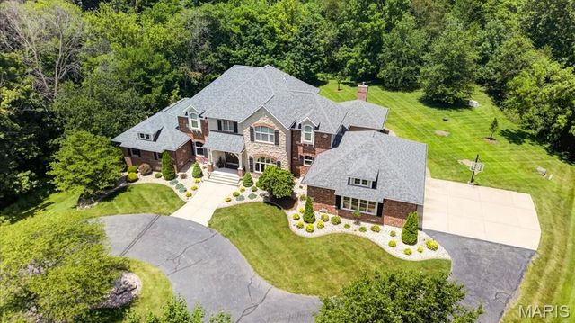 804 Saint Nicholas Drive, O'fallon, IL 62269