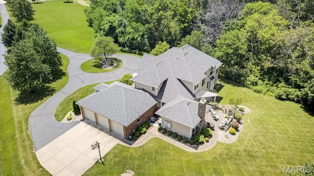 804 Saint Nicholas Drive, O'fallon, IL 62269