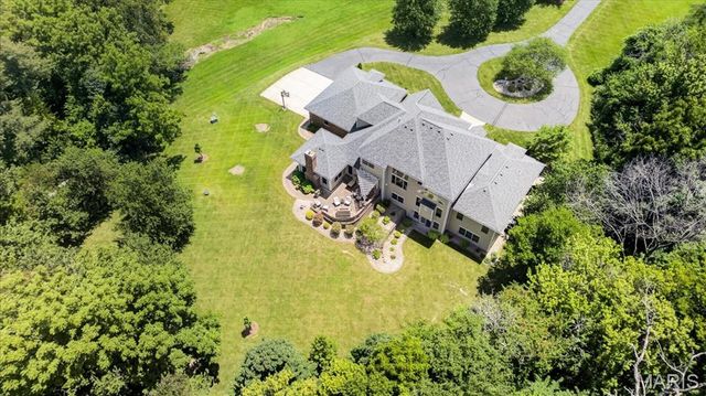 804 Saint Nicholas Drive, O'fallon, IL 62269