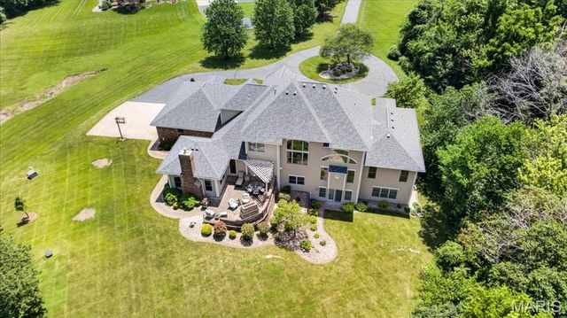804 Saint Nicholas Drive, O'fallon, IL 62269