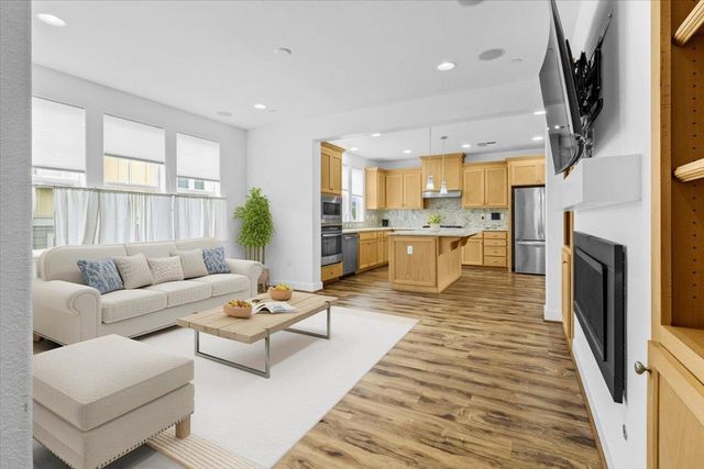 2731 Bungalow Drive, Marina, CA 93933