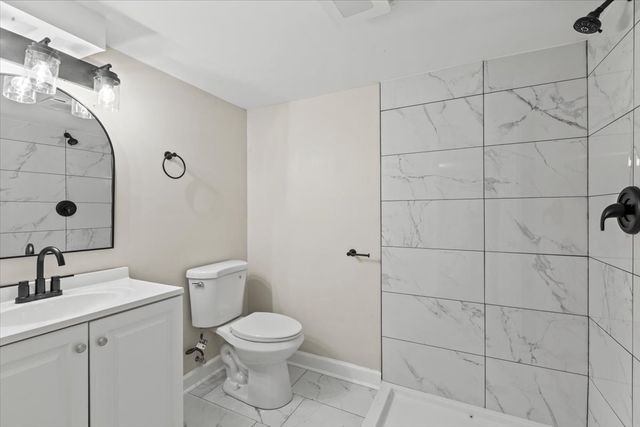 1922 Fargo Avenue, Des Plaines, IL 60018