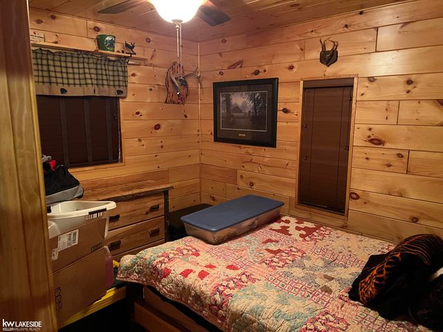 5293 Rose Street, Gladwin, MI 48624