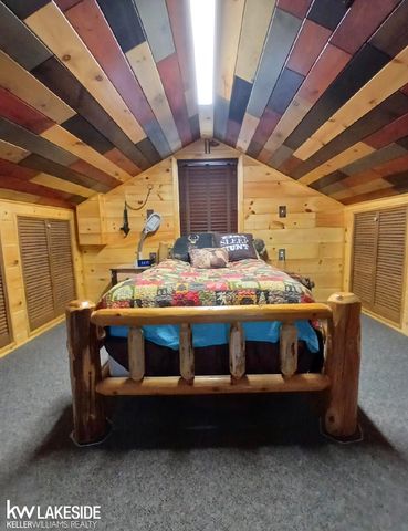 5293 Rose Street, Gladwin, MI 48624