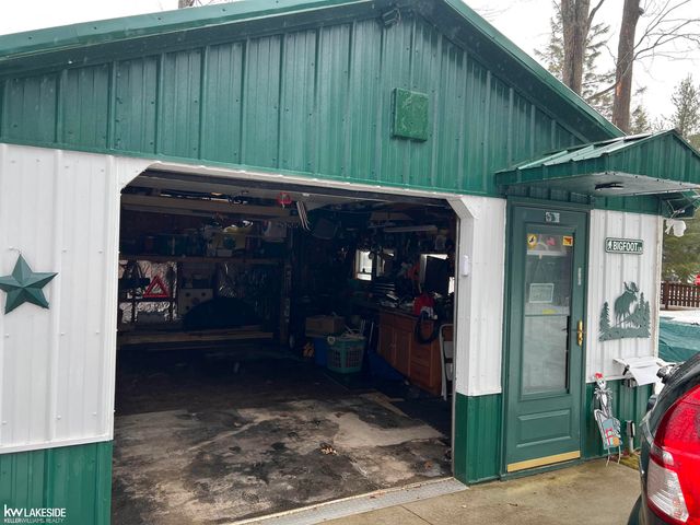 5293 Rose Street, Gladwin, MI 48624