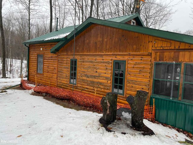 5293 Rose Street, Gladwin, MI 48624