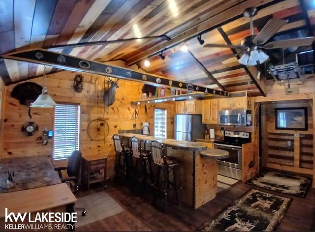 5293 Rose Street, Gladwin, MI 48624