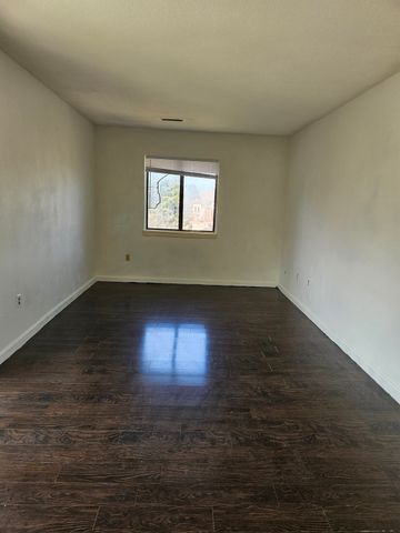 685 Oak Street 11, Brockton, MA 02301