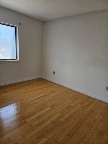 685 Oak Street 11, Brockton, MA 02301