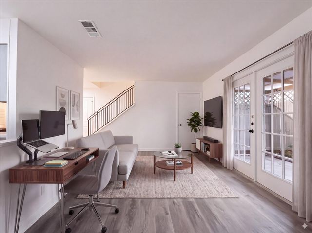 2306 Barton Village CIR, Austin, TX 78704