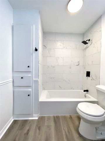 2306 Barton Village CIR, Austin, TX 78704