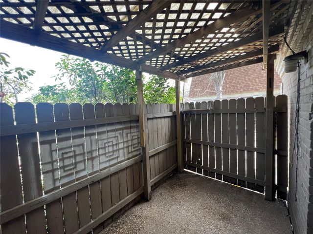 2306 Barton Village CIR, Austin, TX 78704