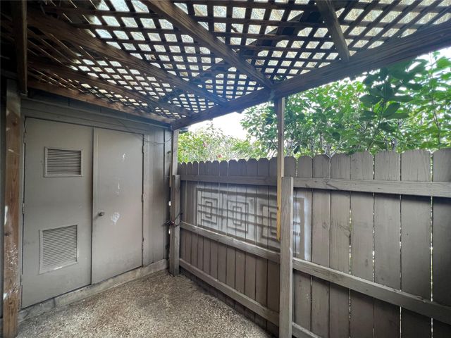 2306 Barton Village CIR, Austin, TX 78704