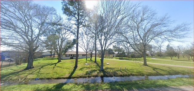 4260 E Highway 6 Highway, Alvin, TX 77511