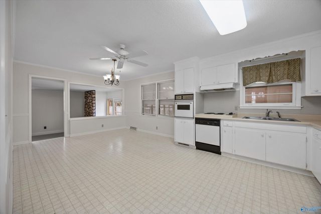 2107 Rodgers Drive NE, Huntsville, AL 35811