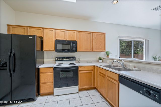 5383 N Willow Thicket Way, Tucson, AZ 85704