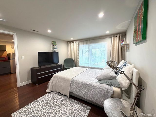 2422 Pacheco Street, San Francisco, CA 94116