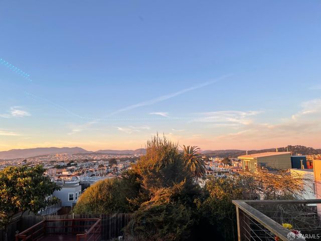 2422 Pacheco Street, San Francisco, CA 94116