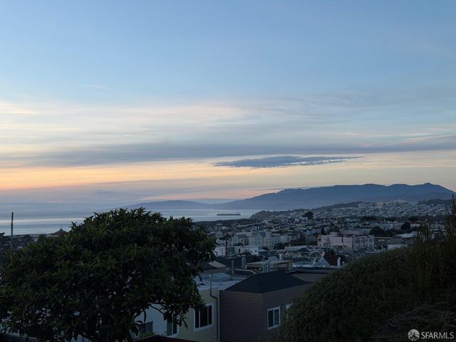 2422 Pacheco Street, San Francisco, CA 94116