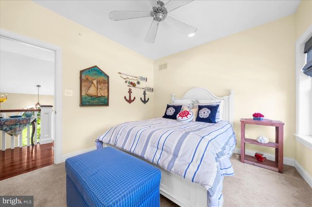 280 COUNTY LINE RD, Wayne, PA 19087