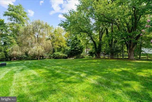 280 COUNTY LINE RD, Wayne, PA 19087