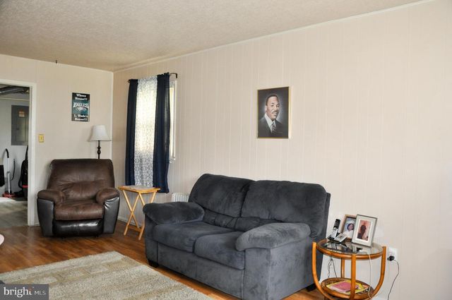 25 HUNTINGTON LN, Willingboro, NJ 08046