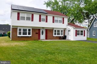 25 HUNTINGTON LN, Willingboro, NJ 08046
