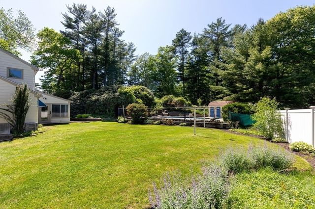 129 Elm Street, Kingston, MA 02364