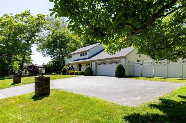 129 Elm Street, Kingston, MA 02364