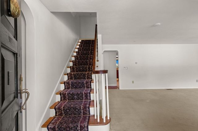 129 Elm Street, Kingston, MA 02364