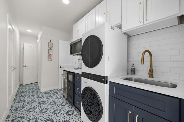730 BAY ESPLANADE, Clearwater Beach, FL 33767