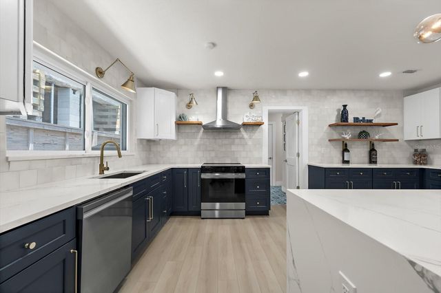 730 BAY ESPLANADE, Clearwater Beach, FL 33767