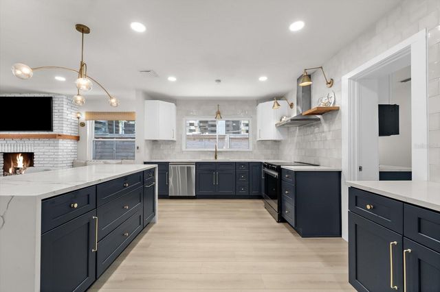 730 BAY ESPLANADE, Clearwater Beach, FL 33767