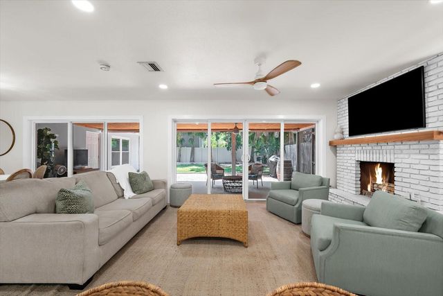 730 BAY ESPLANADE, Clearwater Beach, FL 33767