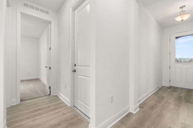 1014 SWAMP CHESTNUT LOOP, Lady Lake, FL 32159