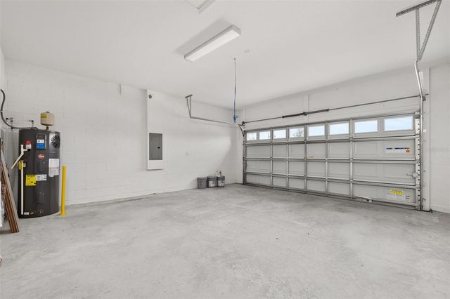 1014 SWAMP CHESTNUT LOOP, Lady Lake, FL 32159