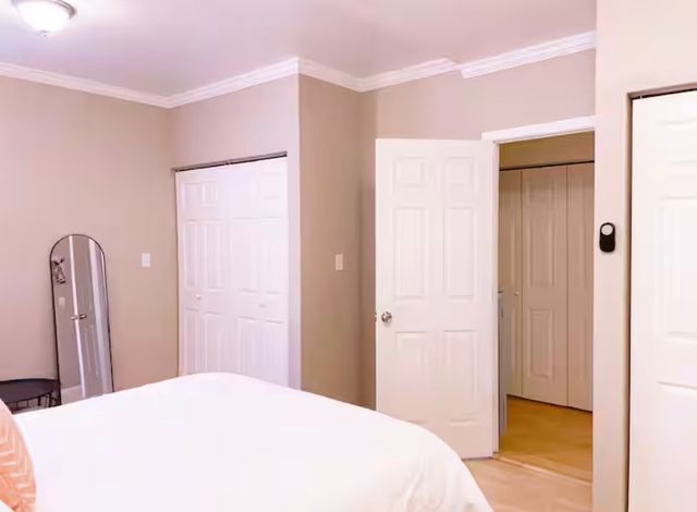 1028 W 20th Place 1, Chicago, IL 60608