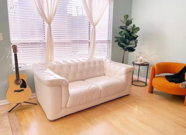 1028 W 20th Place 1, Chicago, IL 60608