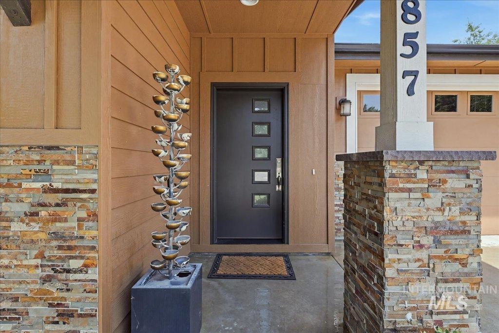 857 N River Path Ln, Boise, ID 83703 photo 3