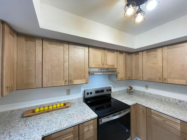 5273 Berrywood Drive, Columbus, OH 43220