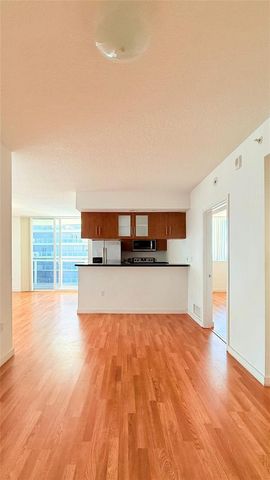601 NE 23rd Street 902, Miami, FL 33137